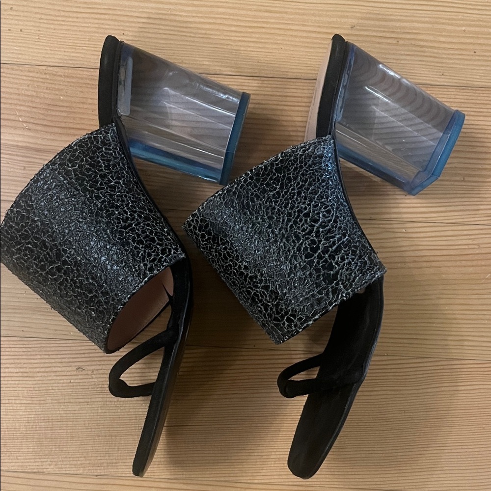 Opening Ceremony Black and Silver Textured sandals with lucite heels - Picture 4 of 7